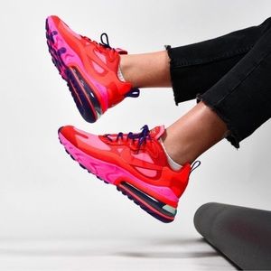 Nike Air 270 React “Mystic Red”